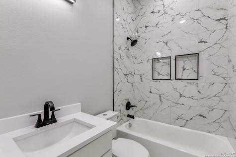 485 Post Oak Gonzales TX 78629