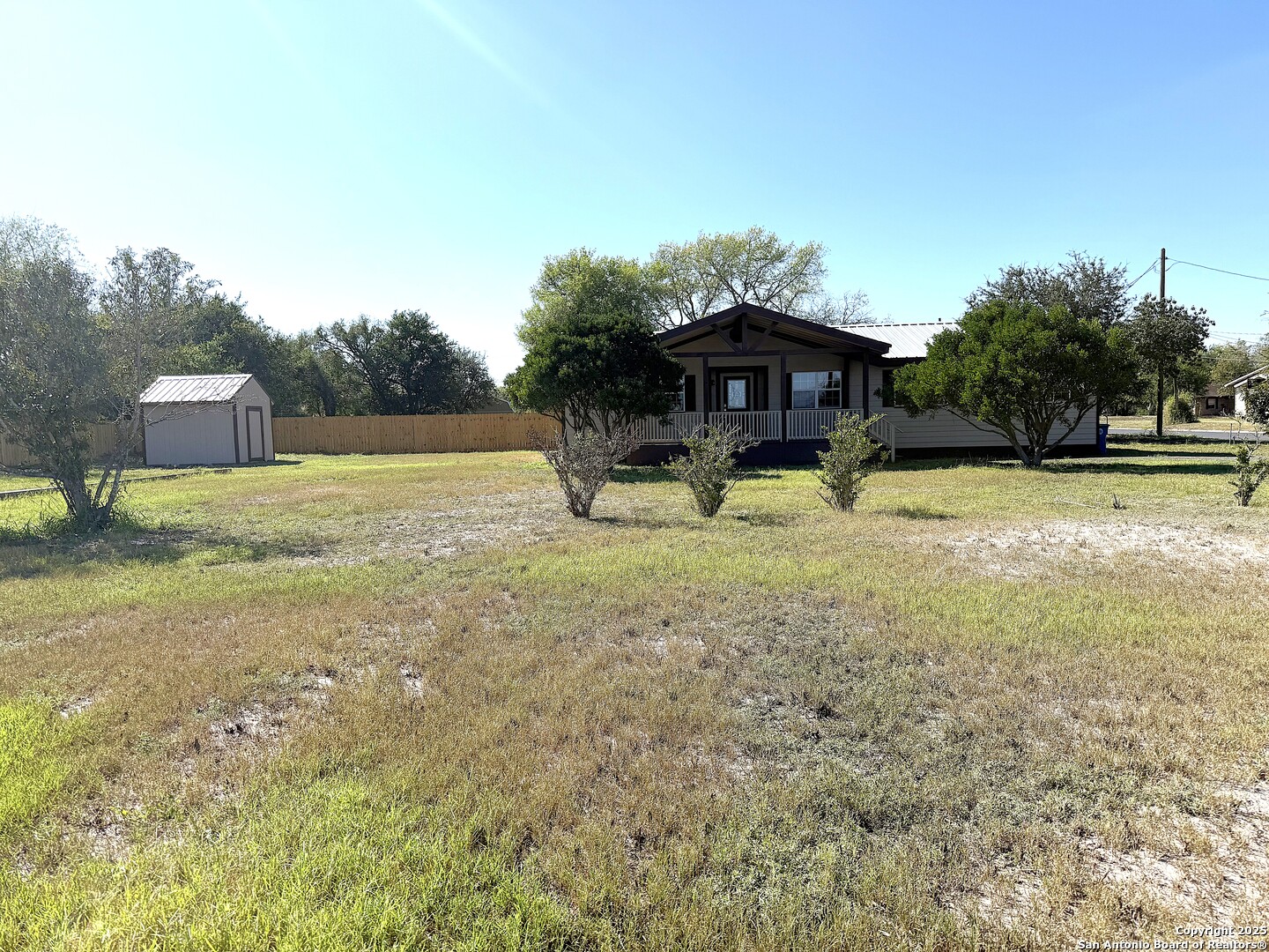 305 Youst Beeville TX 78102