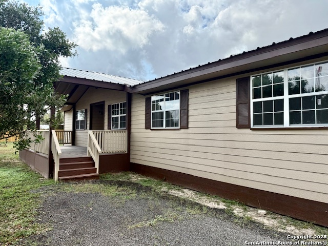 305 Youst Beeville TX 78102