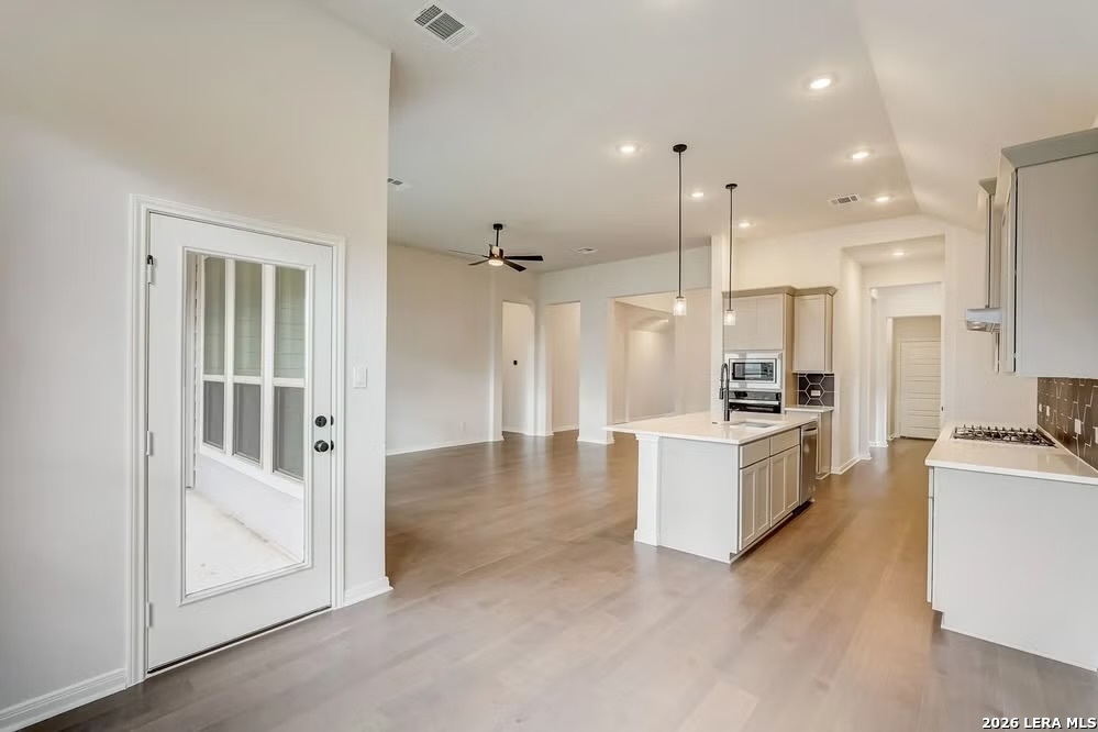 4010 Ashbrook Schertz TX 78124