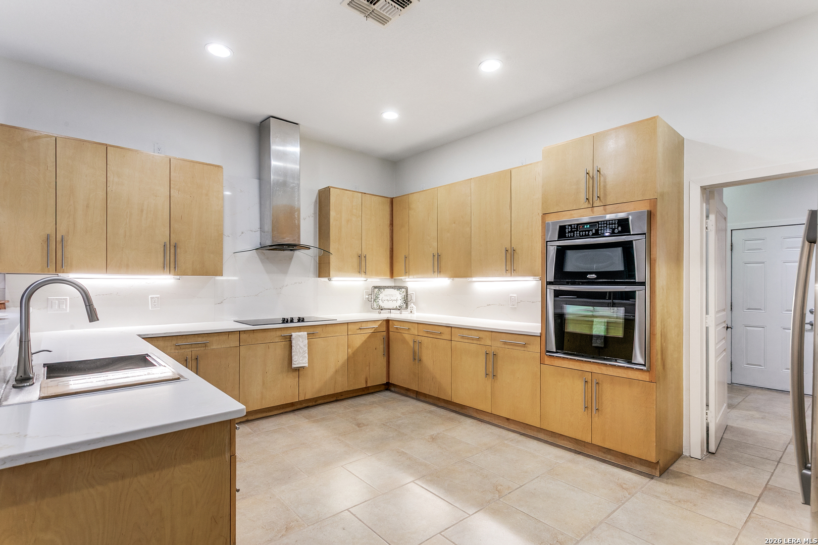 910 Silent Hollow San Antonio TX 78260
