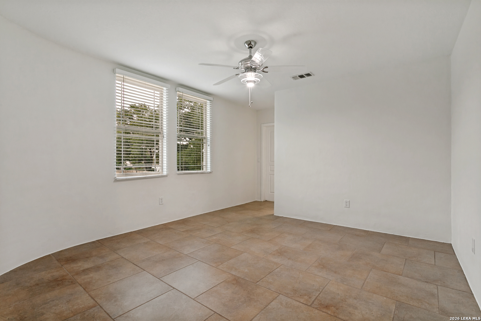 910 Silent Hollow San Antonio TX 78260