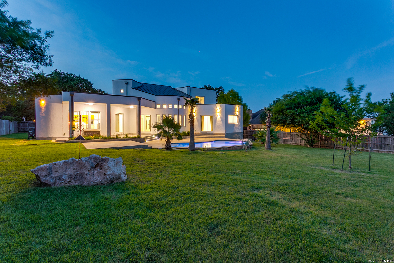 910 Silent Hollow San Antonio TX 78260