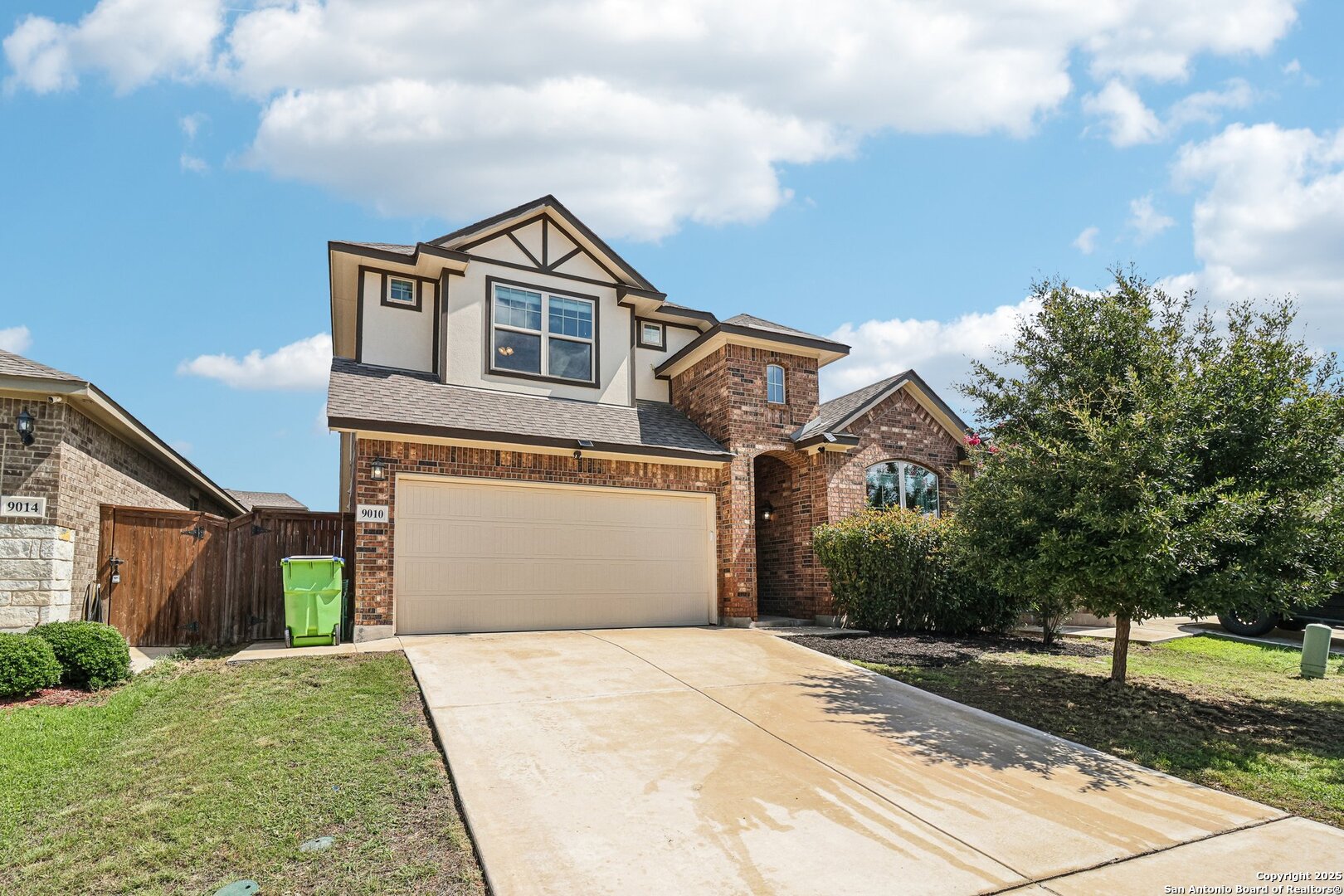 9010 La Junta San Antonio TX 78254