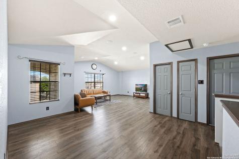 16907 Quartett Lane San Antonio TX 78266