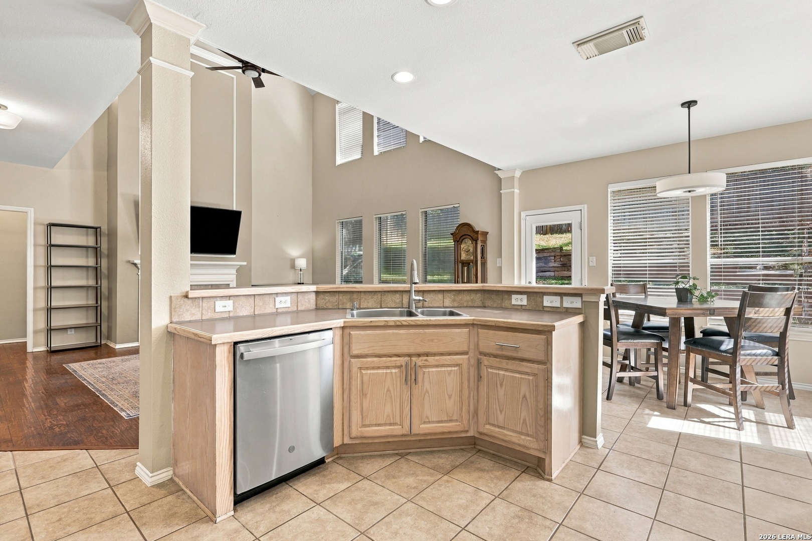 20518 Settlers Valley San Antonio TX 78258
