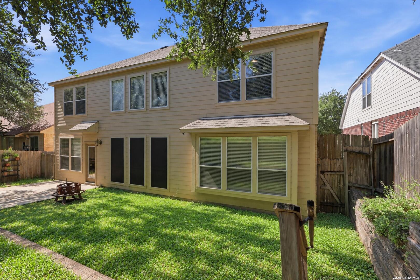 20518 Settlers Valley San Antonio TX 78258