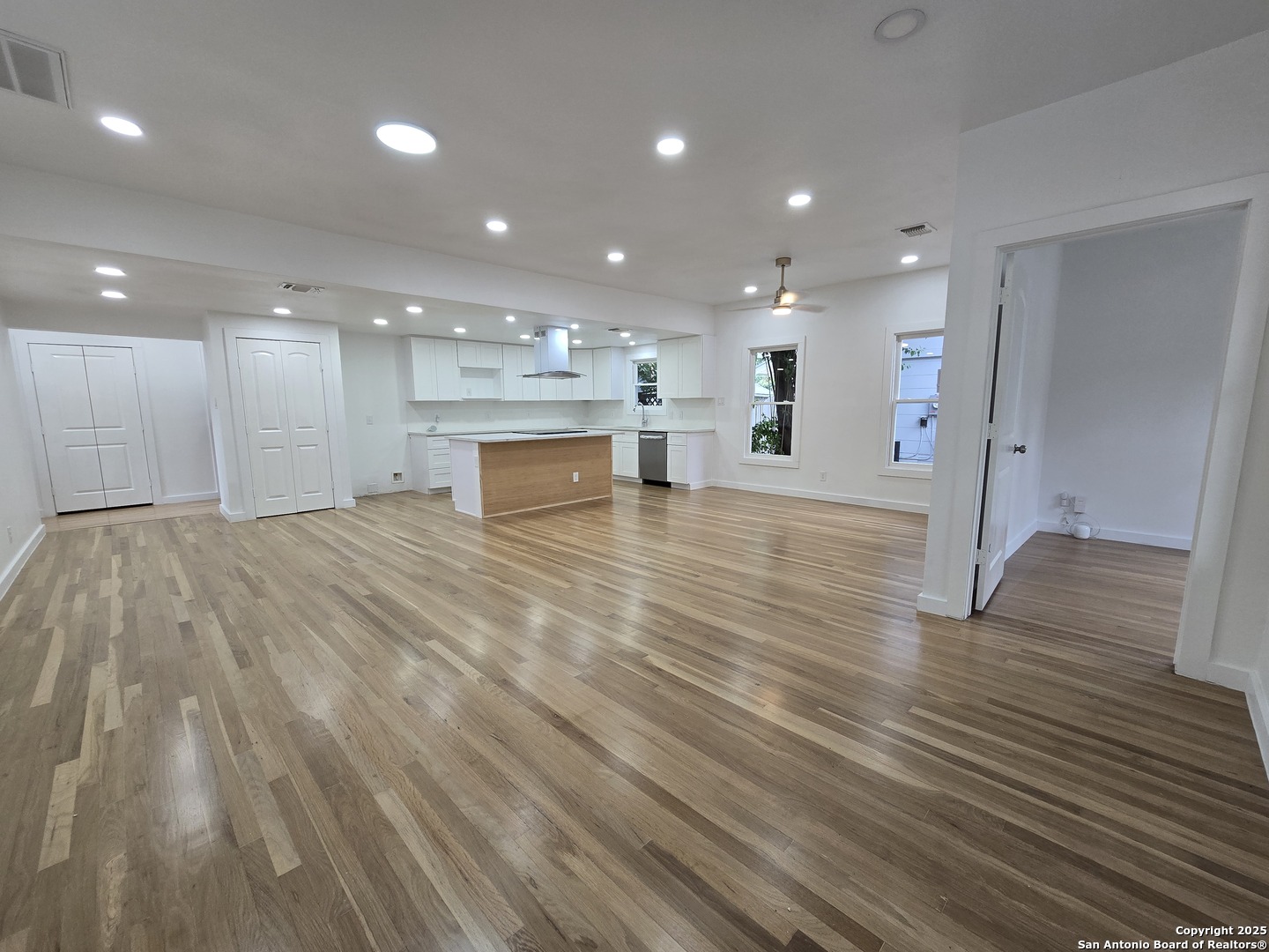 1514 W Lynwood Avenue San Antonio TX 78201