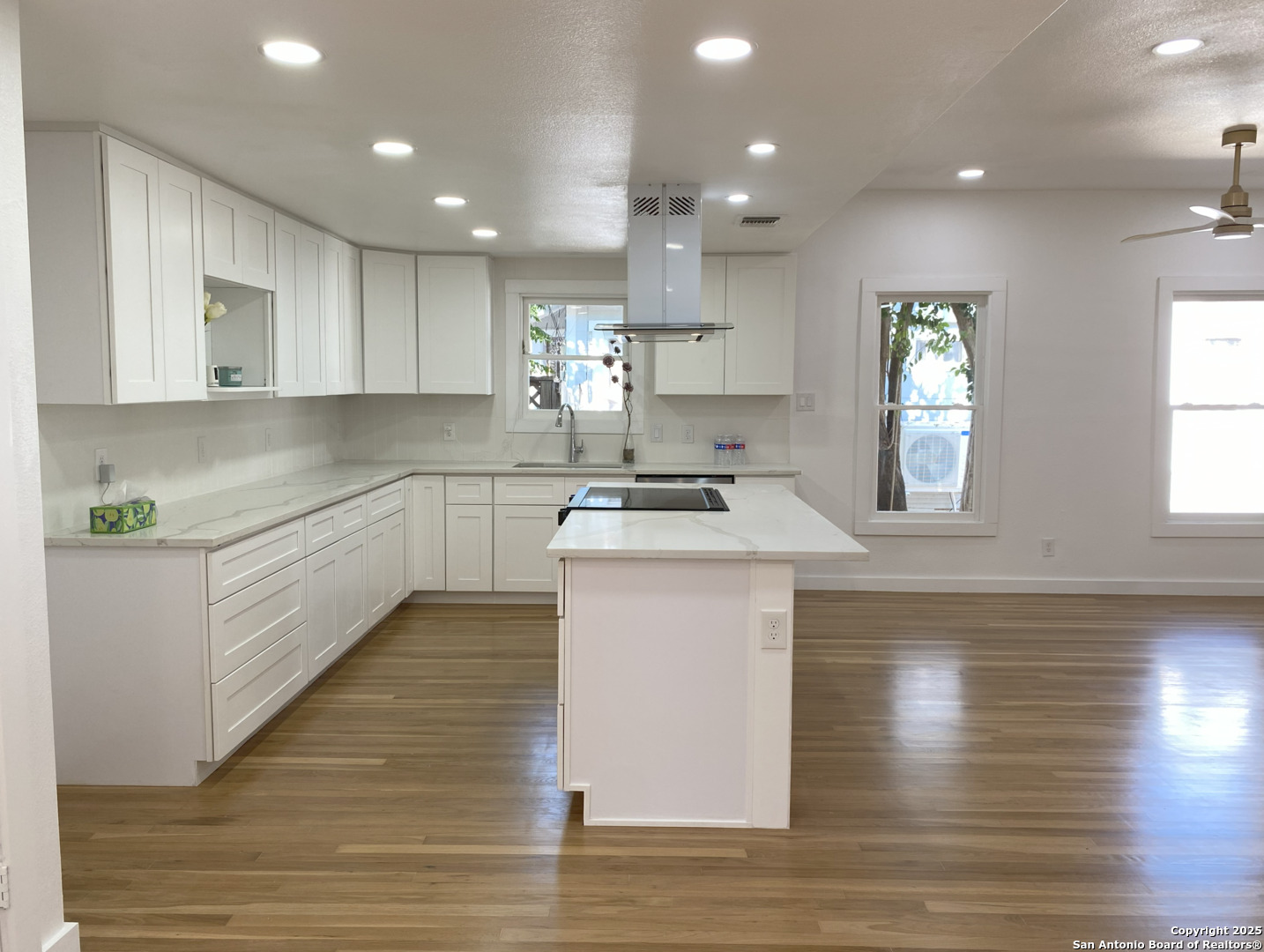 1514 W Lynwood Avenue San Antonio TX 78201