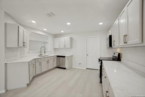 9935 Carswell Peak San Antonio TX 78245
