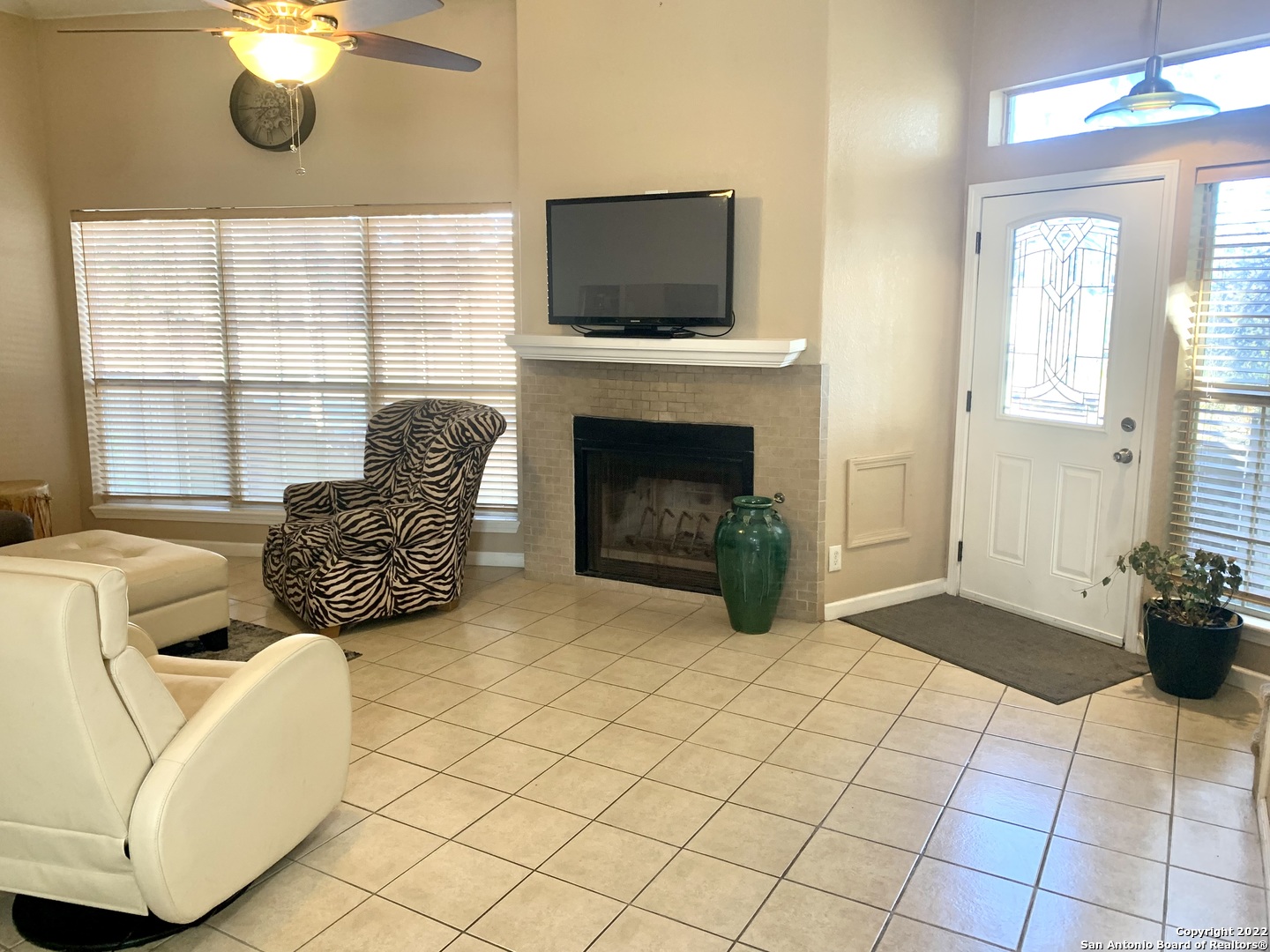 1762 Thousand Oaks Drive San Antonio TX 78232