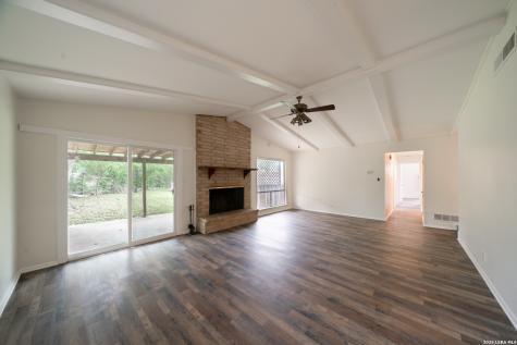 12714 Moss Hollow Live Oak TX 78233