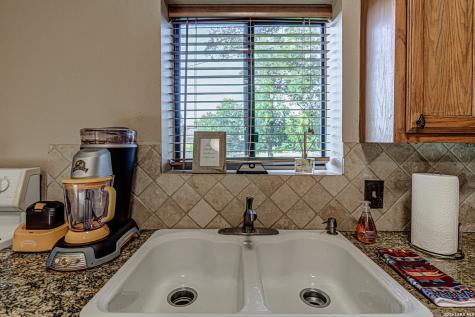 401 Lake Point Horseshoe Bay TX 78657