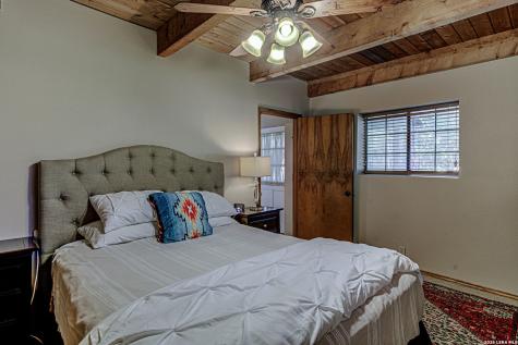 401 Lake Point Horseshoe Bay TX 78657
