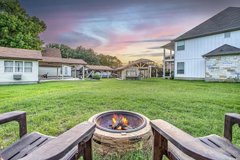 401 Lake Point Horseshoe Bay TX 78657