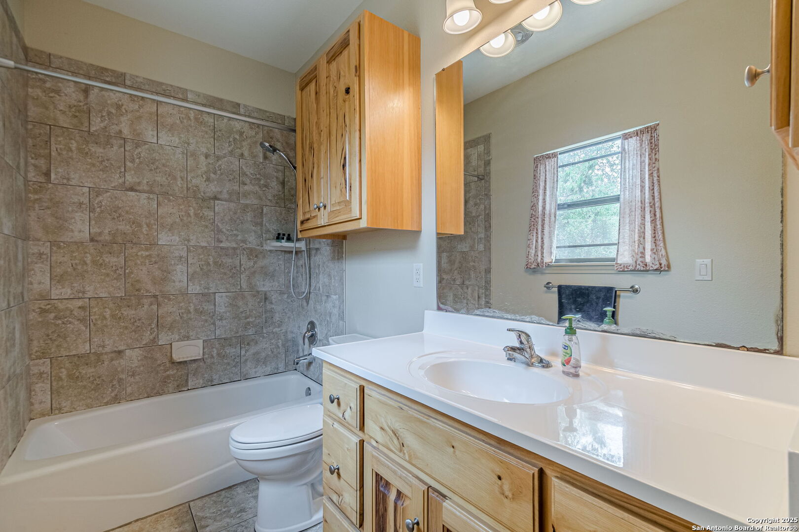 560 Bluff Ridge New Braunfels TX 78132