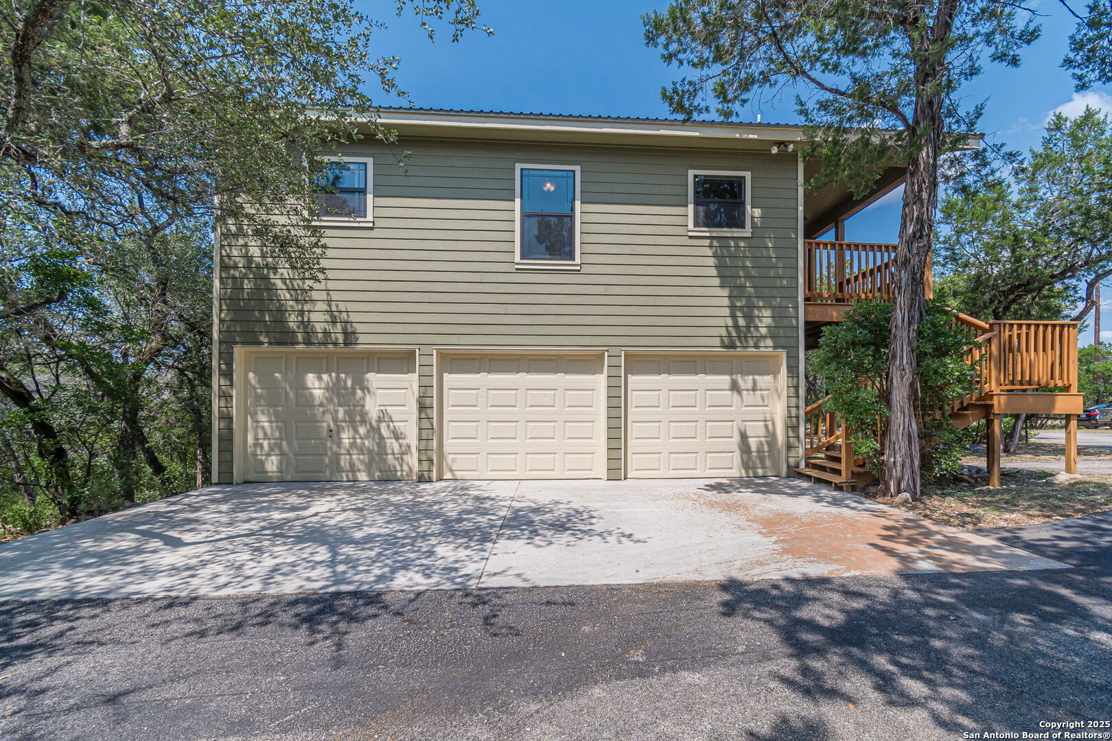 560 Bluff Ridge New Braunfels TX 78132