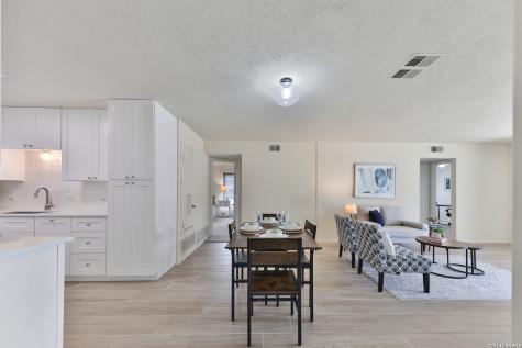 6243 Flint Rock Drive San Antonio TX 78238