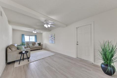 6243 Flint Rock Drive San Antonio TX 78238