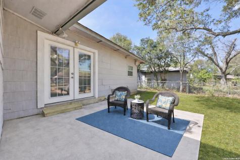 6243 Flint Rock Drive San Antonio TX 78238