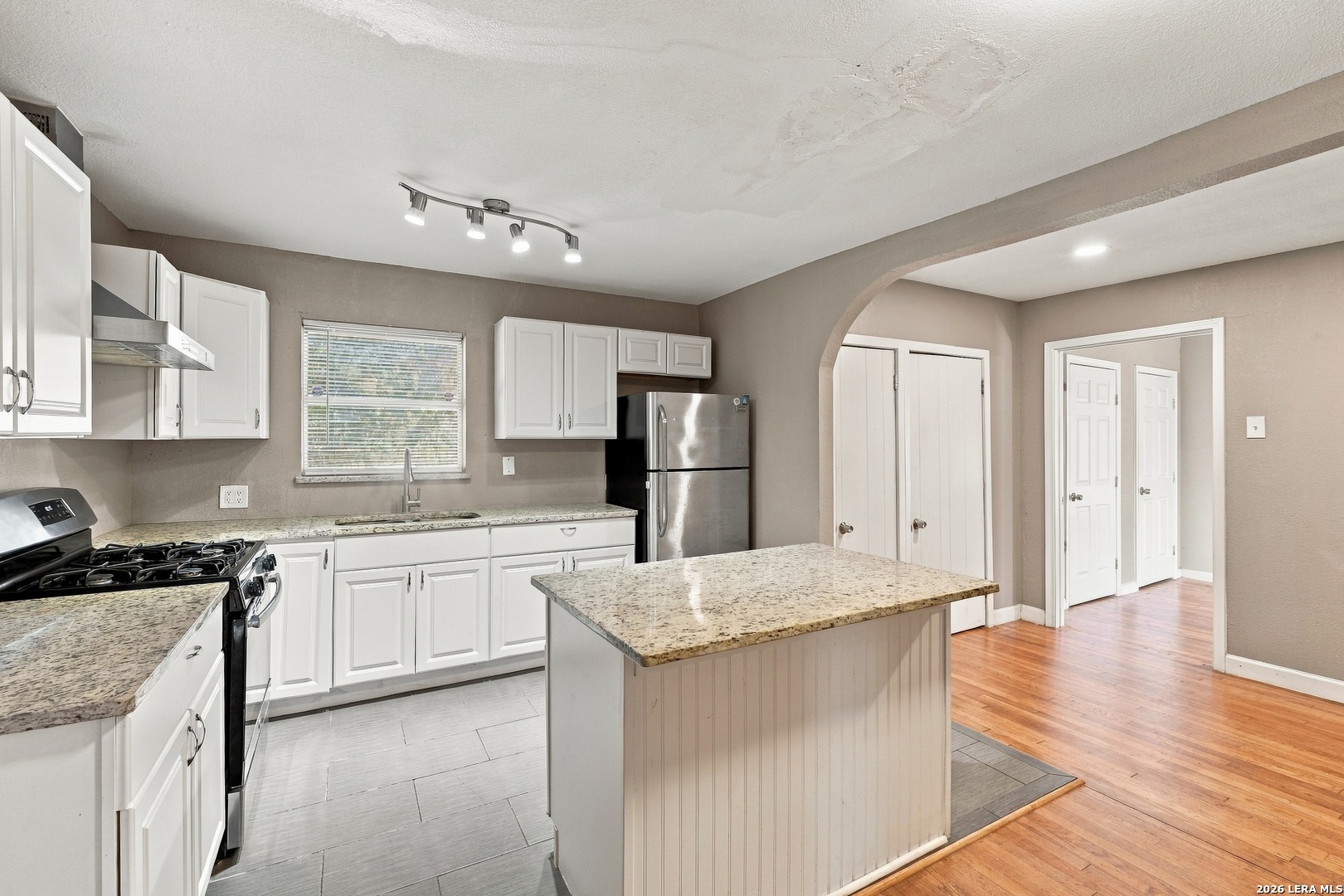 703 Cravens San Antonio TX 78223