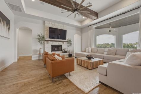 1356 Bordeaux New Braunfels TX 78132