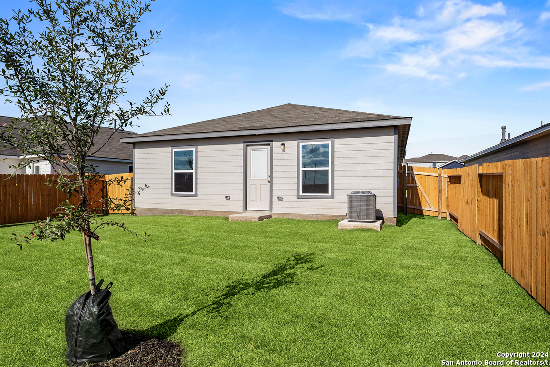 11812 Luckey Villa San Antonio TX 78252