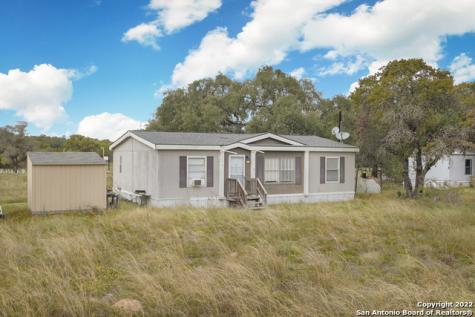 22751 Hickory Shadow Elmendorf TX 78112
