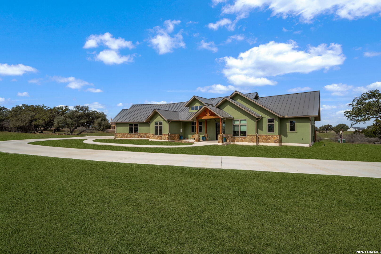236 Bridle Chase Bandera TX 78003