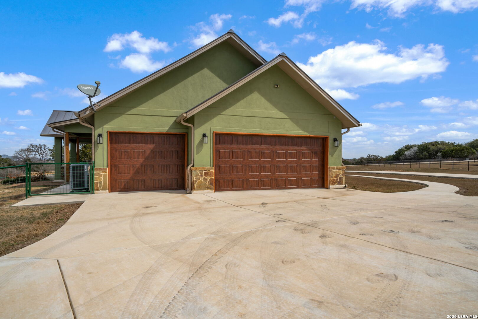 236 Bridle Chase Bandera TX 78003