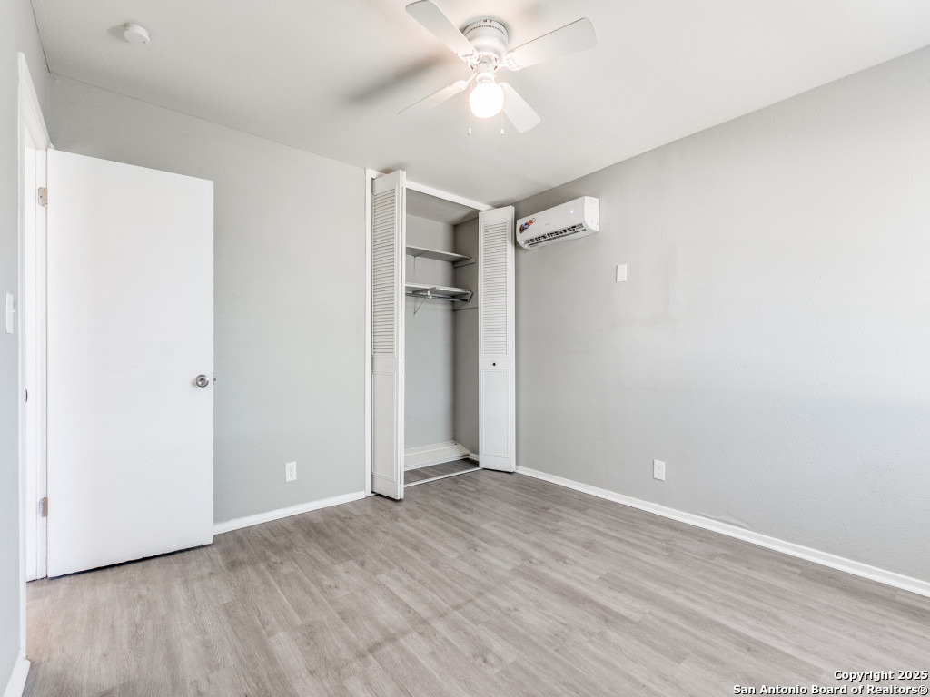 5830 Castle Yard San Antonio TX 78218