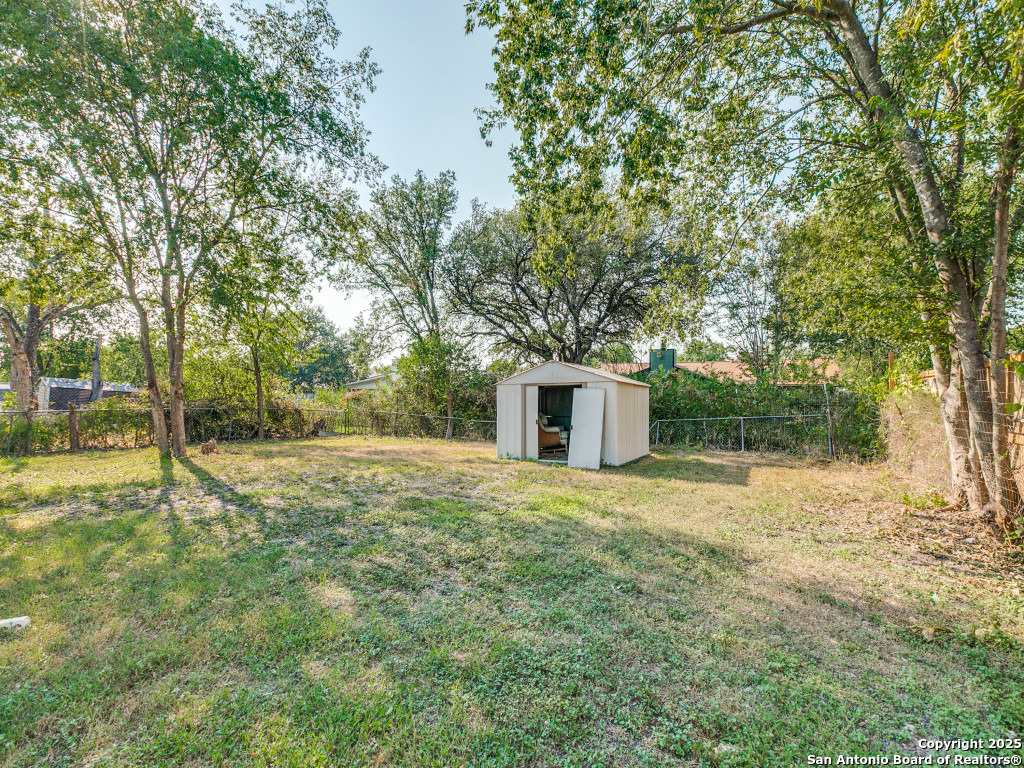 5830 Castle Yard San Antonio TX 78218