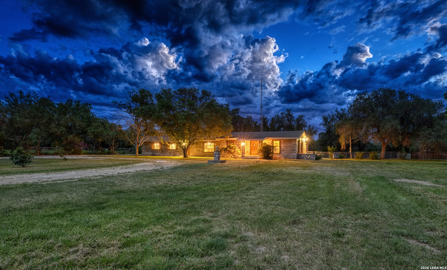 3424 Fm 117 Uvalde TX 78801