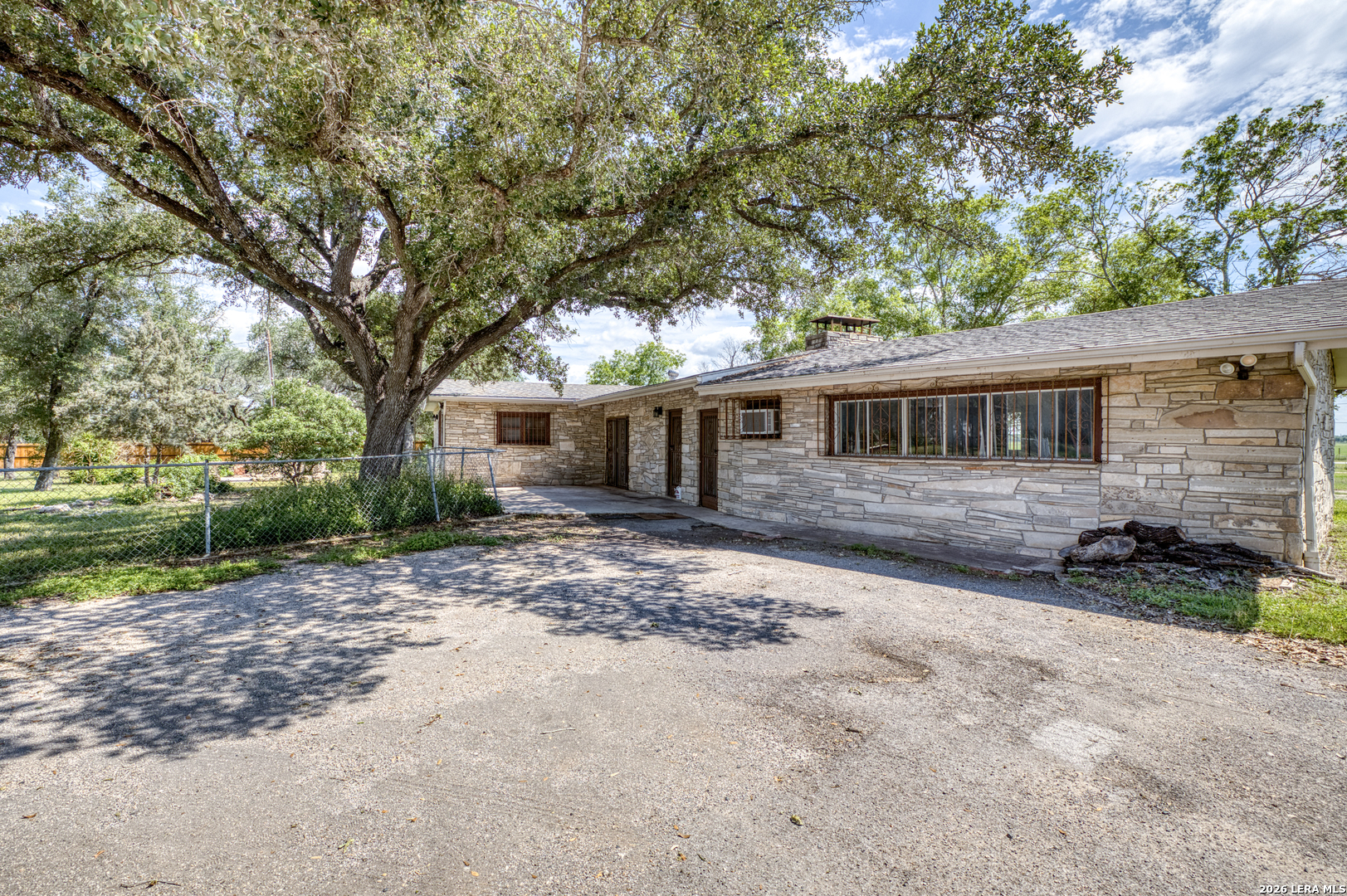 3424 Fm 117 Uvalde TX 78801
