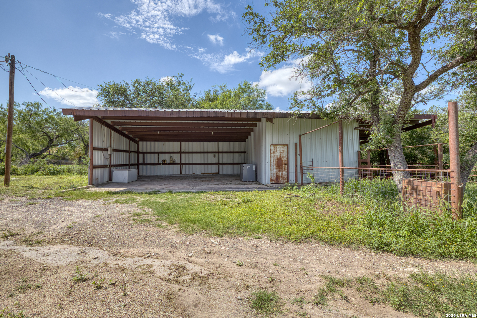3424 Fm 117 Uvalde TX 78801