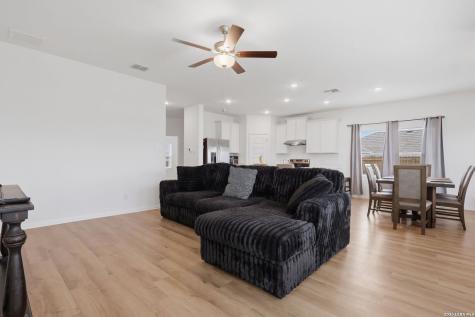 12319 Sunshine Hill Atascosa TX 78002