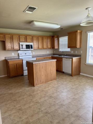 9610 Krier Court Converse TX 78109