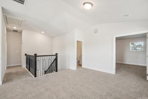 6451 Comanche Moon Blank San Antonio TX 78233