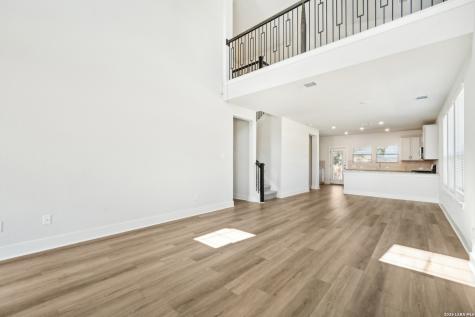 6451 Comanche Moon Blank San Antonio TX 78233