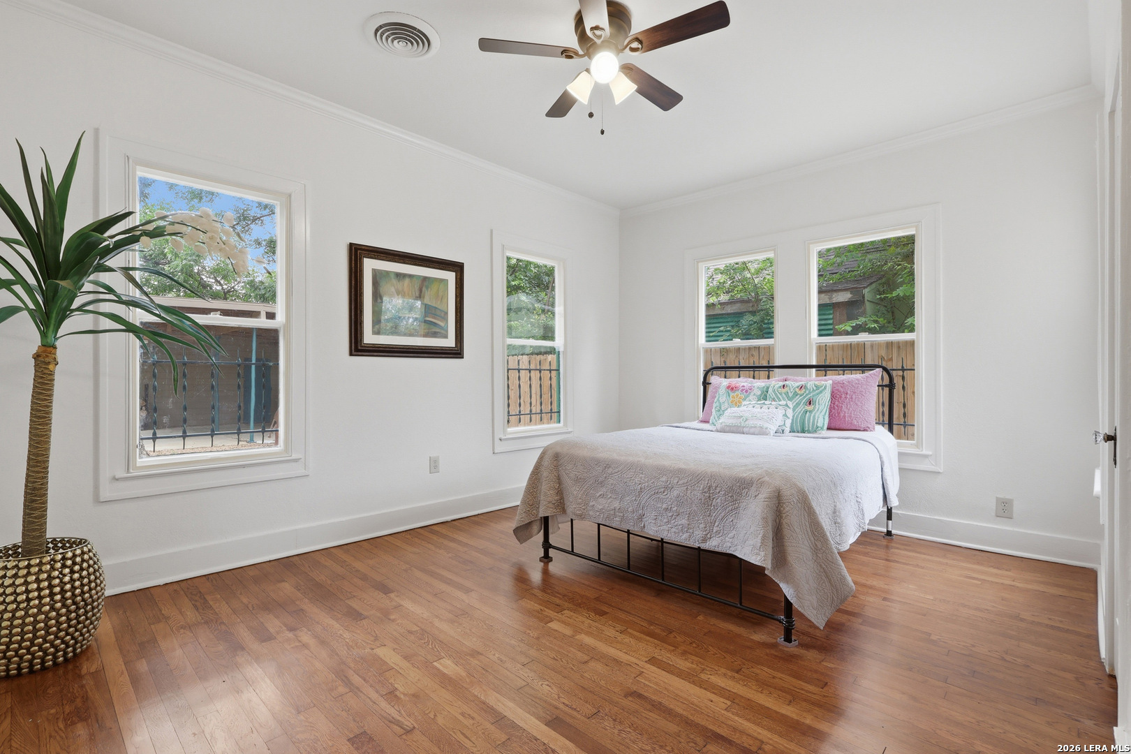 1833 W Gramercy Place San Antonio TX 78201