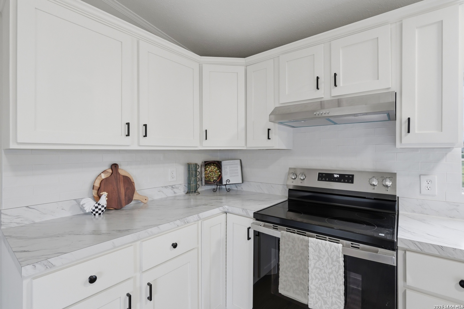 380 Sara Lane Lytle TX 78052