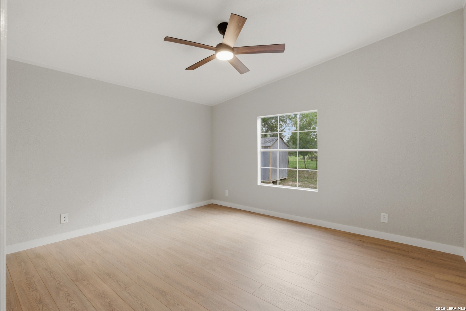 380 Sara Lane Lytle TX 78052