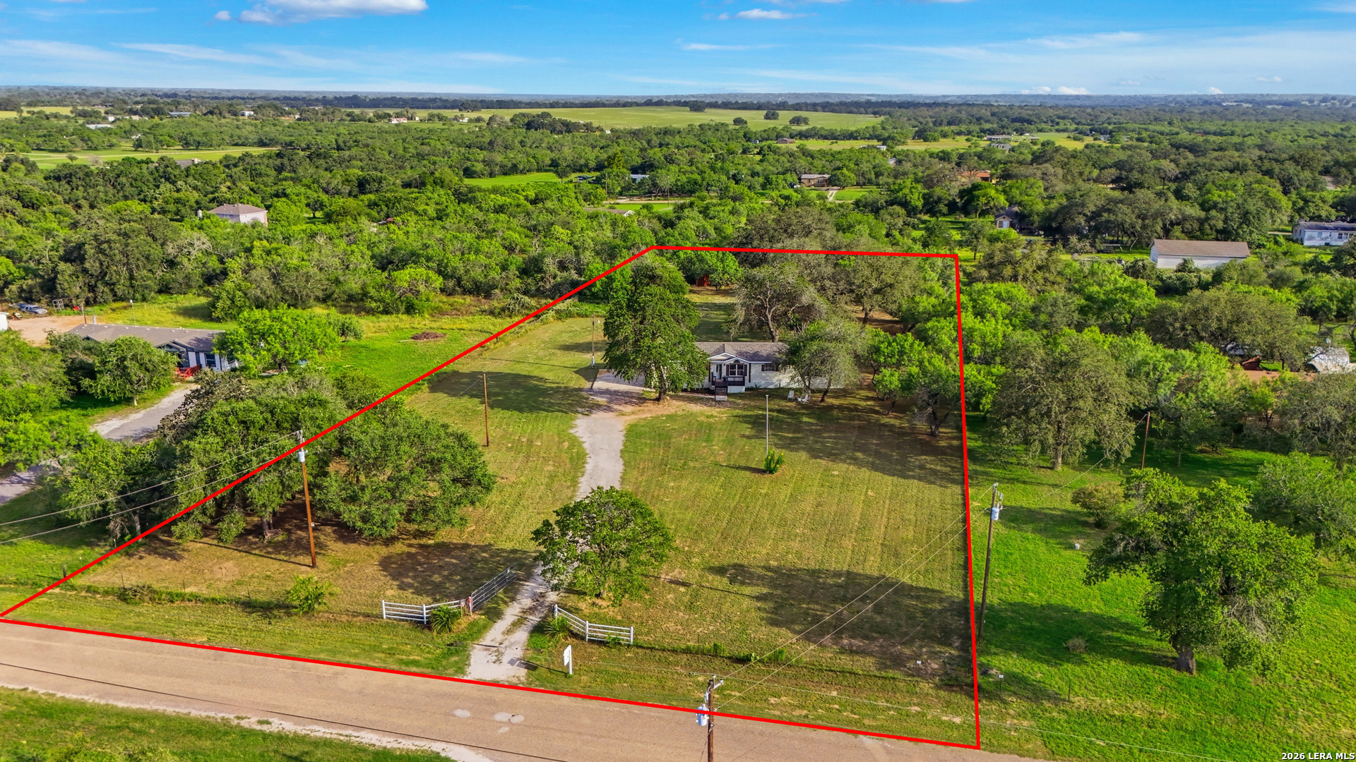 380 Sara Lane Lytle TX 78052