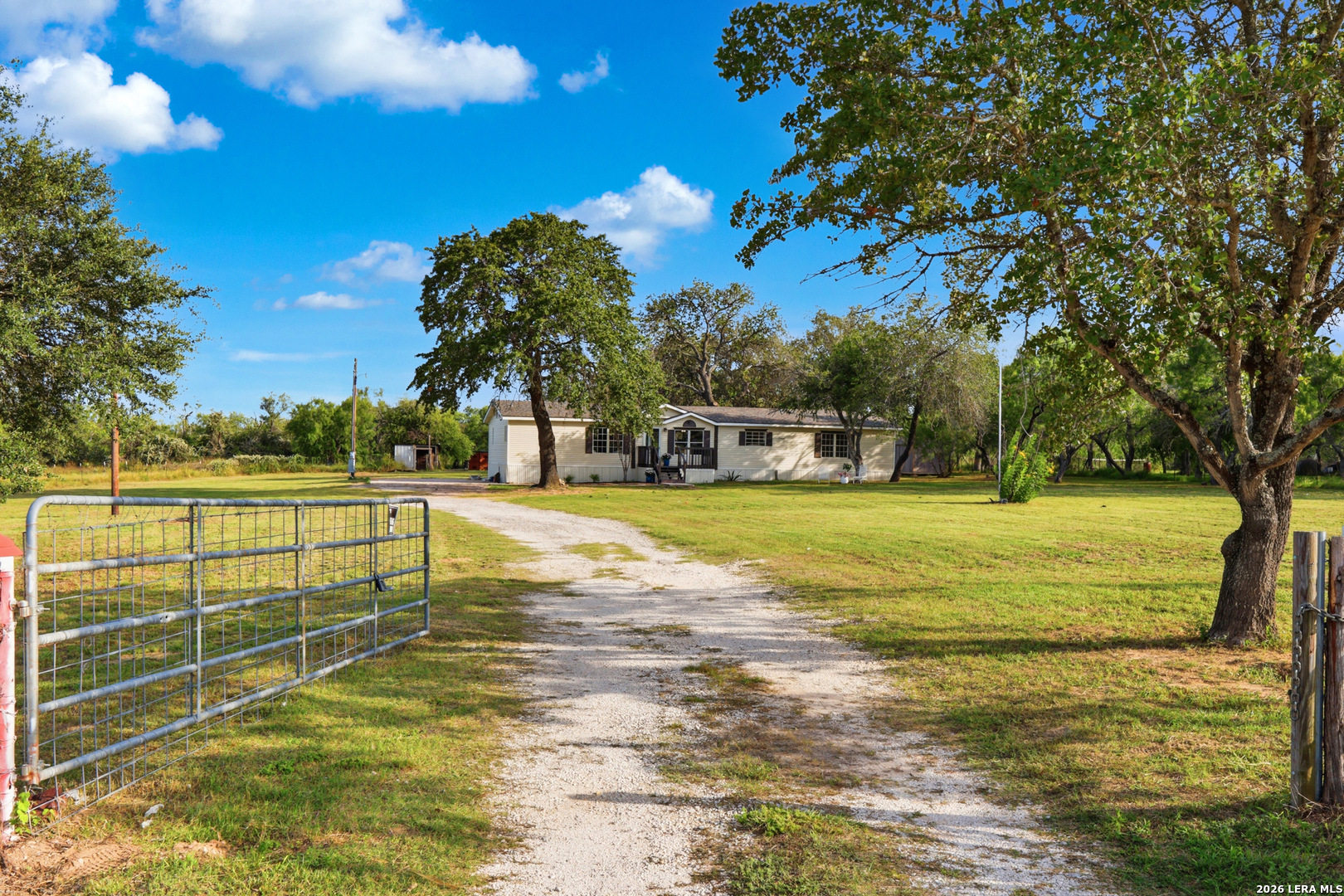 380 Sara Lane Lytle TX 78052