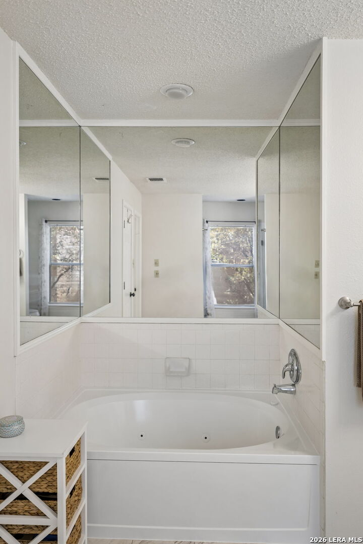 9632 Dover Ridge San Antonio TX 78250