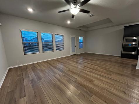 14522 Flatiron Cliff San Antonio TX 78253