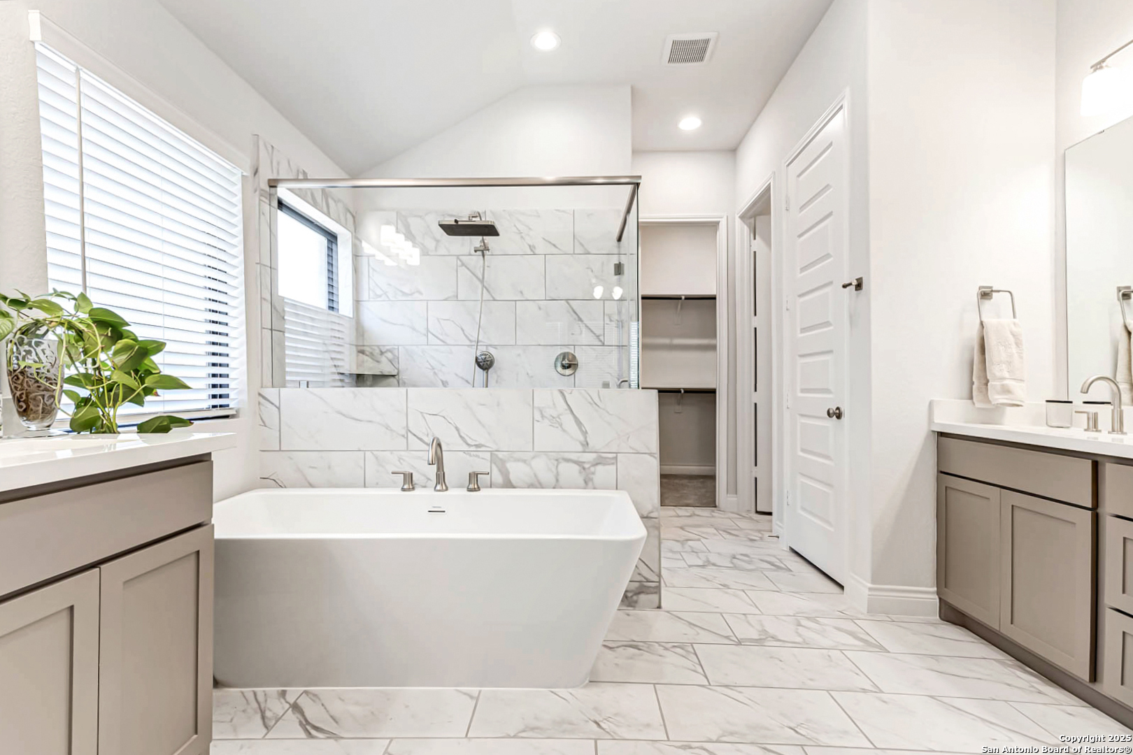 1820 Durham Bulverde TX 78163