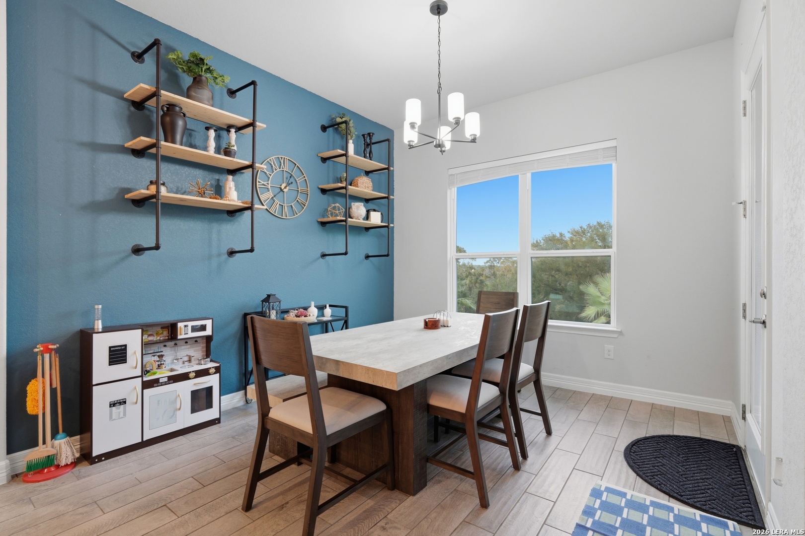 175 Wagon Lane Castroville TX 78009