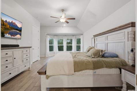 175 Wagon Lane Castroville TX 78009