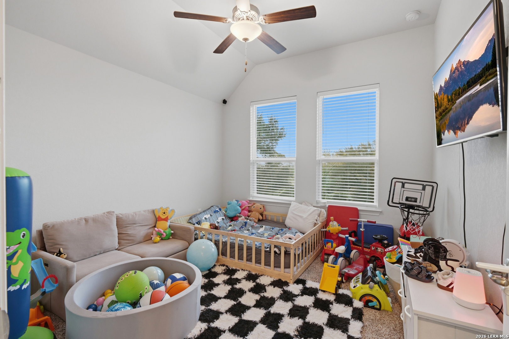 175 Wagon Lane Castroville TX 78009